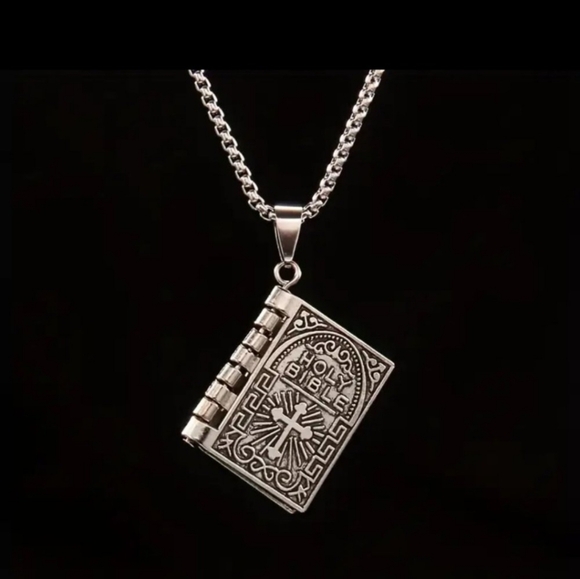 Openable Bible Pendant Necklace, "The Lords Prayer" - Picture 1 of 4